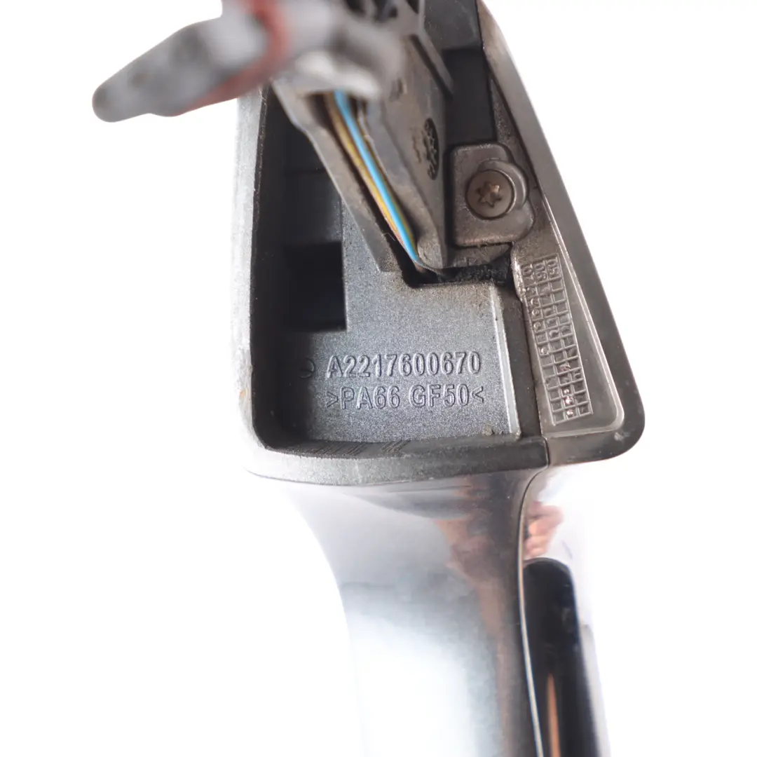 Mercedes W221 Maniglia Porta Posteriore Destra Grigio Flint Metallizzato - 368 - SKU A2217600670-FLG - Numero di parte A2217600670