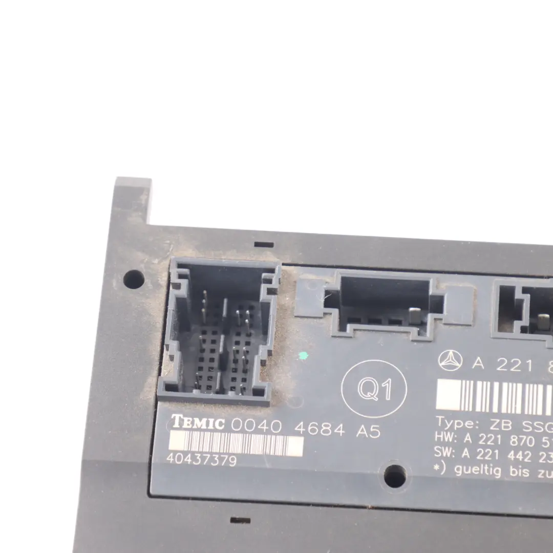 Front Left Seat Control Module Unit to Mercedes W221 with Part number A2218704987 Mercedes W221 Front Left Seat Control Module Unit - SKU A2218704987 - Part number A2218704987