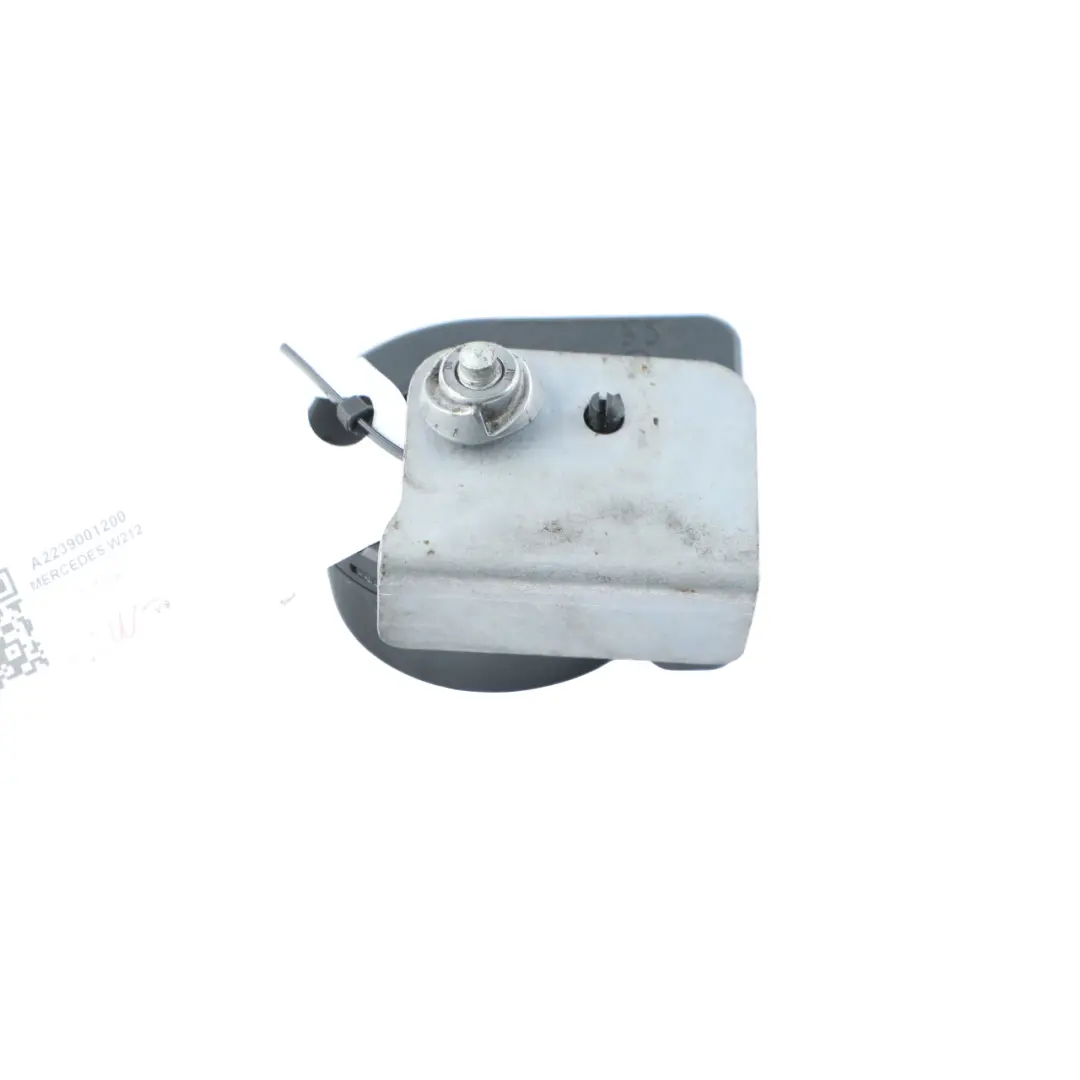 Alarm Siren Mercedes W205 W212 W213 H243 Horn Signal Anti-Theft to with Part number A2239001200 Alarm Siren Mercedes W205 W212 W213 H243 Horn Signal Anti-Theft - SKU A2239001200 - Part number A2239001200