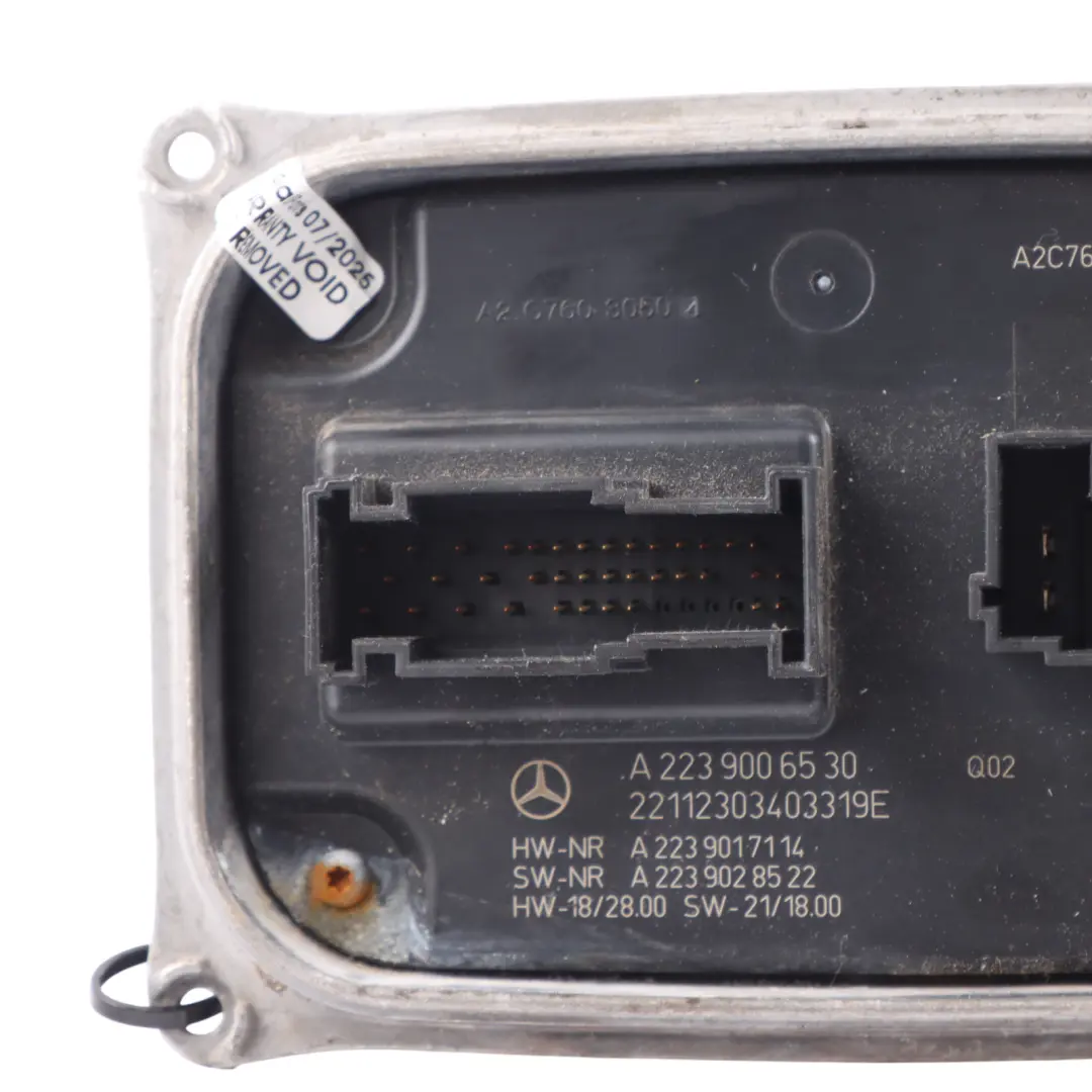 Front LED Lamp Headlight Ballast Module Unit ECU to Mercedes W206 with Part number A2239006530 Mercedes W206 Front LED Lamp Headlight Ballast Module Unit ECU - SKU A2239006530 - Part number A2239006530