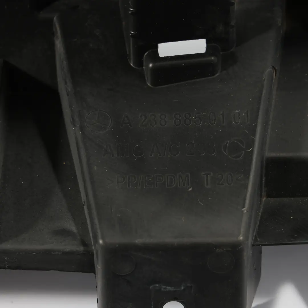 Mercedes C238 Soporte Central Parachoques Trasero - SKU A2388850101 - Número de pieza A2388850101