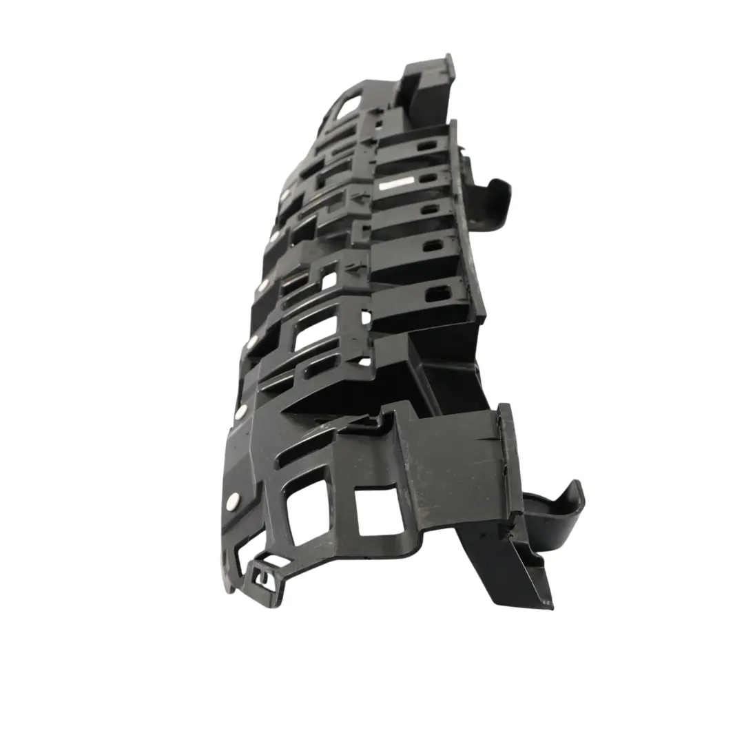 Paraurti Posteriore Supporto Staffa Centrale per Mercedes C238 con numero di parte A2388850101 Mercedes C238 Paraurti Posteriore Supporto Staffa Centrale - SKU A2388850101 - Numero di parte A2388850101