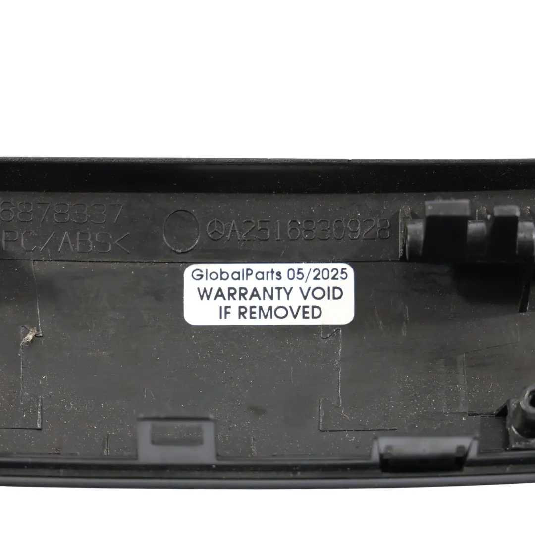 Osłona Konsoli Środkowej Przełącznika Klimy do Mercedes W169 W245 o numerze A2516830928 Mercedes W169 W245 Osłona Konsoli Środkowej Przełącznika Klimy - SKU A2516830928 - Numer Części A2516830928