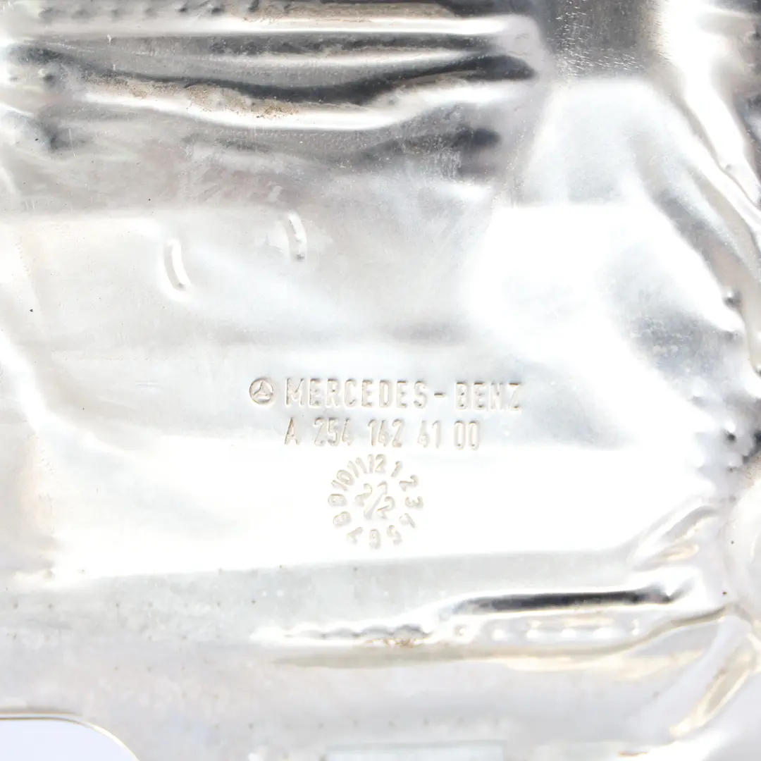 W254 Motore Protezione Calore Coprire M254 per Mercedes W206 con numero di parte A2541424100 Mercedes W206 W254 Motore Protezione Calore Coprire M254 - SKU A2541424100 - Numero di parte A2541424100