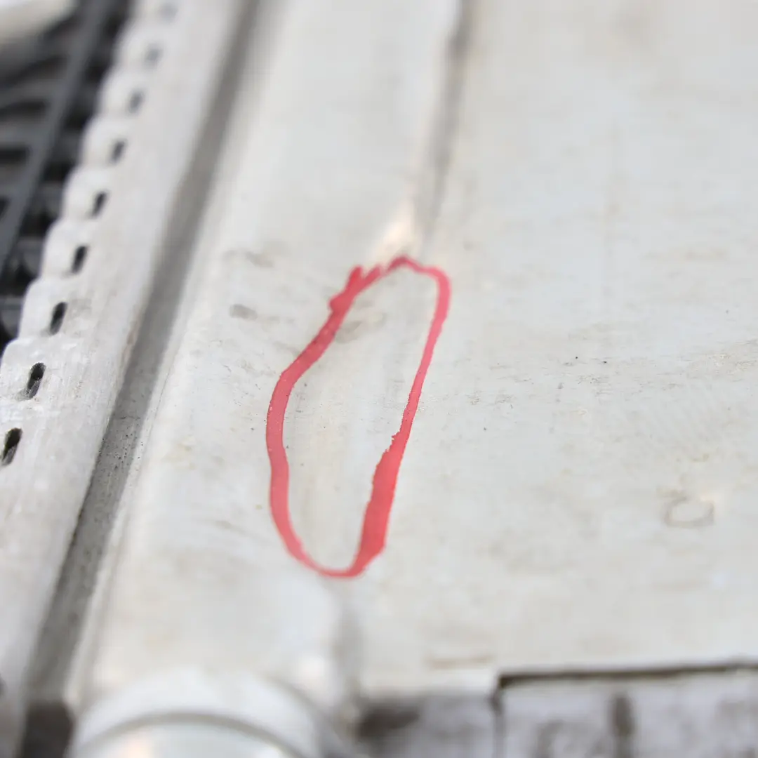 Lade Luft Kühler Mercedes W205 W213 C238 M264 Ladeluftkühler Kühler für mit Teilenummer A2640905300 Lade Luft Kühler Mercedes W205 W213 C238 M264 Ladeluftkühler Kühler - SKU A2640905300-2 - Teilenummer A2640905300