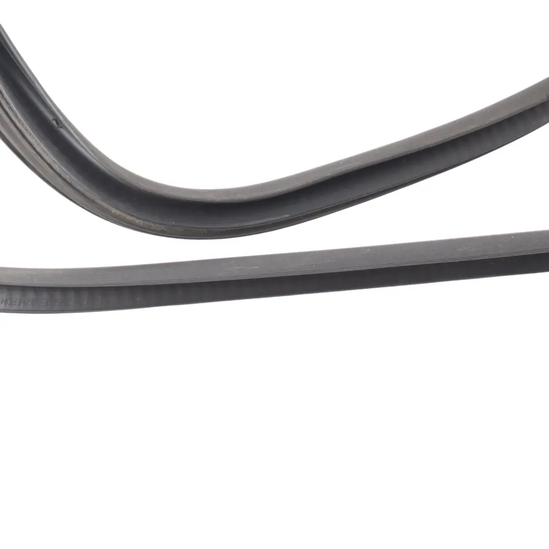 Sealing Gasket Rear Left Right N/O/S Vent Window to Mercedes Vito W447 with Part number A4476712020 Mercedes Vito W447 Sealing Gasket Rear Left Right N/O/S Vent Window - SKU A4476712020 - Part number A4476712020