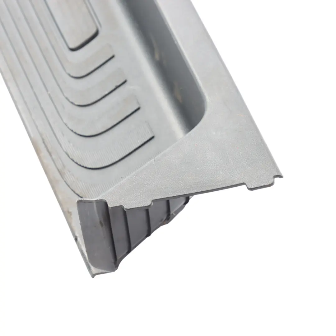 Embellecedor De Panel Puerta Corredera Lado Izquierdo para Mercedes W447 con número de pieza A4476802206 Mercedes W447 Embellecedor De Panel Puerta Corredera Lado Izquierdo - SKU A4476802206 - Número de pieza A4476802206