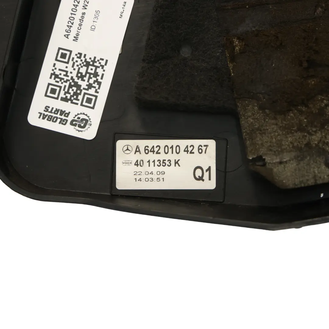 W207 W212 OM642 Diesel Acoustic Trim Panel to Engine Cover Mercedes with Part number A6420104267 Engine Cover Mercedes W207 W212 OM642 Diesel Acoustic Trim Panel - SKU A6420104267 - Part number A6420104267