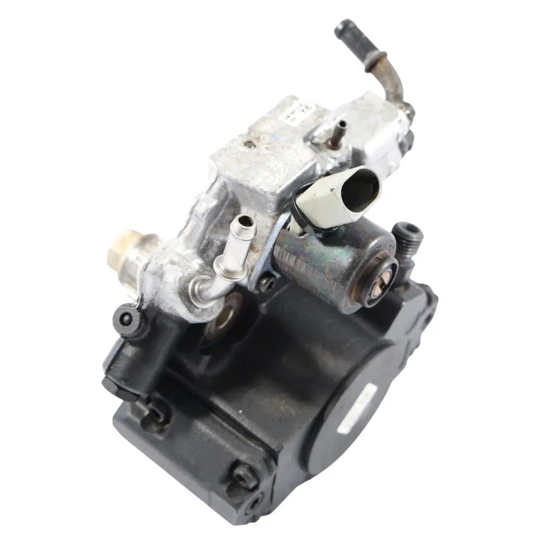 Pump to Mercedes W204 W212 W906 Diesel Fuel Injection with Part number A6510700701 Mercedes W204 W212 W906 Diesel Fuel Injection Pump - SKU A6510700701 - Part number A6510700701