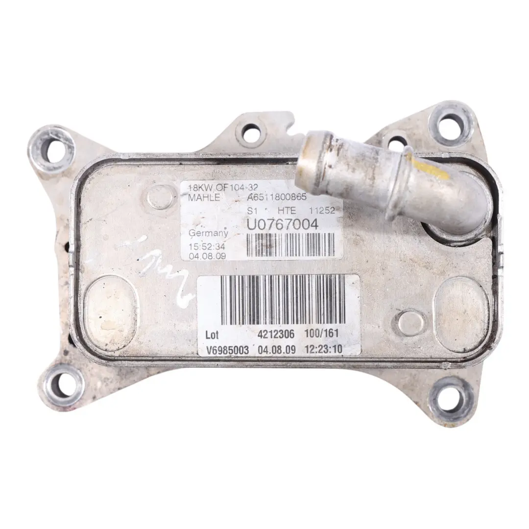 OM651 Wärmetauscher Motorölkühler Diesel 2.2 für Mercedes W213 mit Teilenummer A6511800865 Mercedes W213 OM651 Wärmetauscher Motorölkühler Diesel 2.2 - SKU A6511800865 - Teilenummer A6511800865