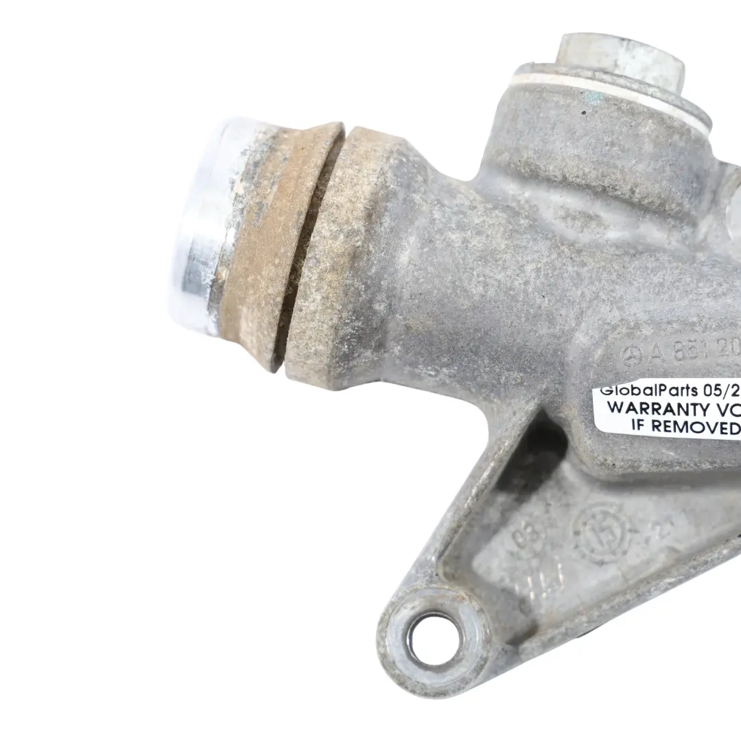 Mercedes W176 OM651 Carcasa Del Termostato Del Refrigerante - SKU A6512000558 - Número de pieza A6512000558