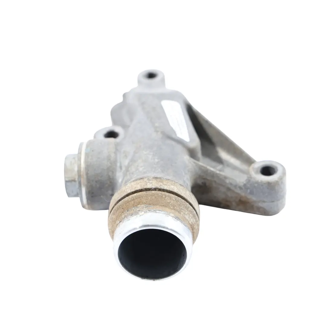 OM651 Carcasa Del Termostato Del Refrigerante para Mercedes W176 con número de pieza A6512000558 Mercedes W176 OM651 Carcasa Del Termostato Del Refrigerante - SKU A6512000558 - Número de pieza A6512000558