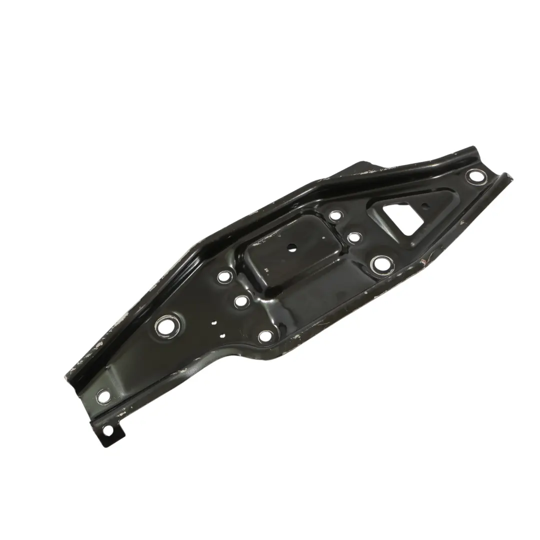 W907 Soporte Subchasis Delantero Inferior Izquierdo para Mercedes Sprinter con número de pieza A9076220700 Mercedes Sprinter W907 Soporte Subchasis Delantero Inferior Izquierdo - SKU A9076220700 - Número de pieza A9076220700