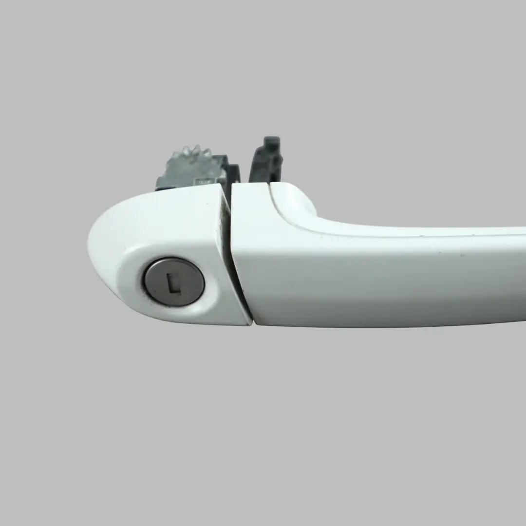 Front Door Handle Grab Outside Right O/S Alpinweiss 3 - 300 to BMW F20 F30 with Part number 0445184 BMW F20 F30 Front Door Handle Grab Outside Right O/S Alpinweiss 3 - 300 - SKU RHD-0445184-AW2 - Part number 0445184