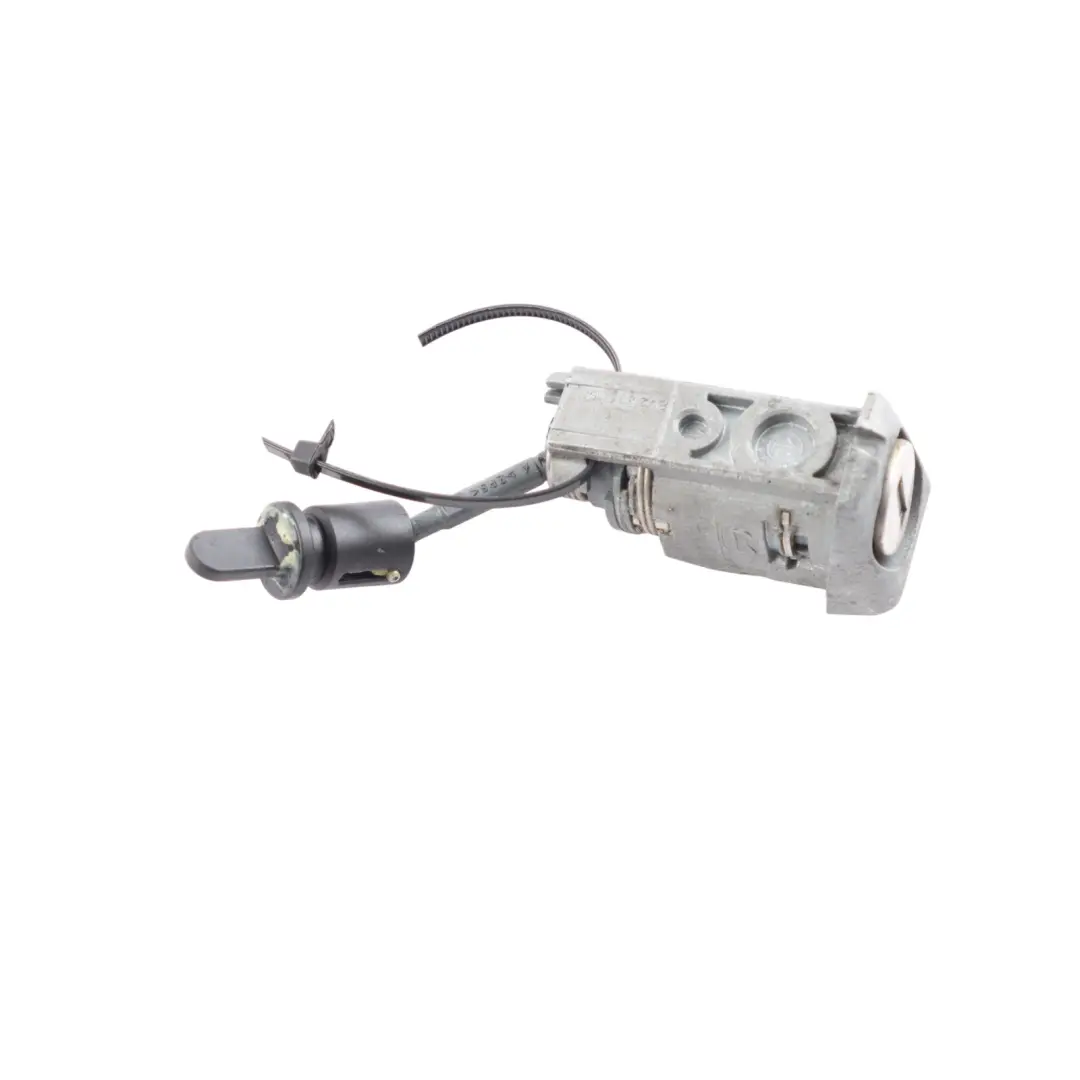 Audi A3 S3 8V Door Lock Key Barrel Door Handle Front Right O/S 8V2837168 - SKU RHD-107837168BR - Part number 107837168RD