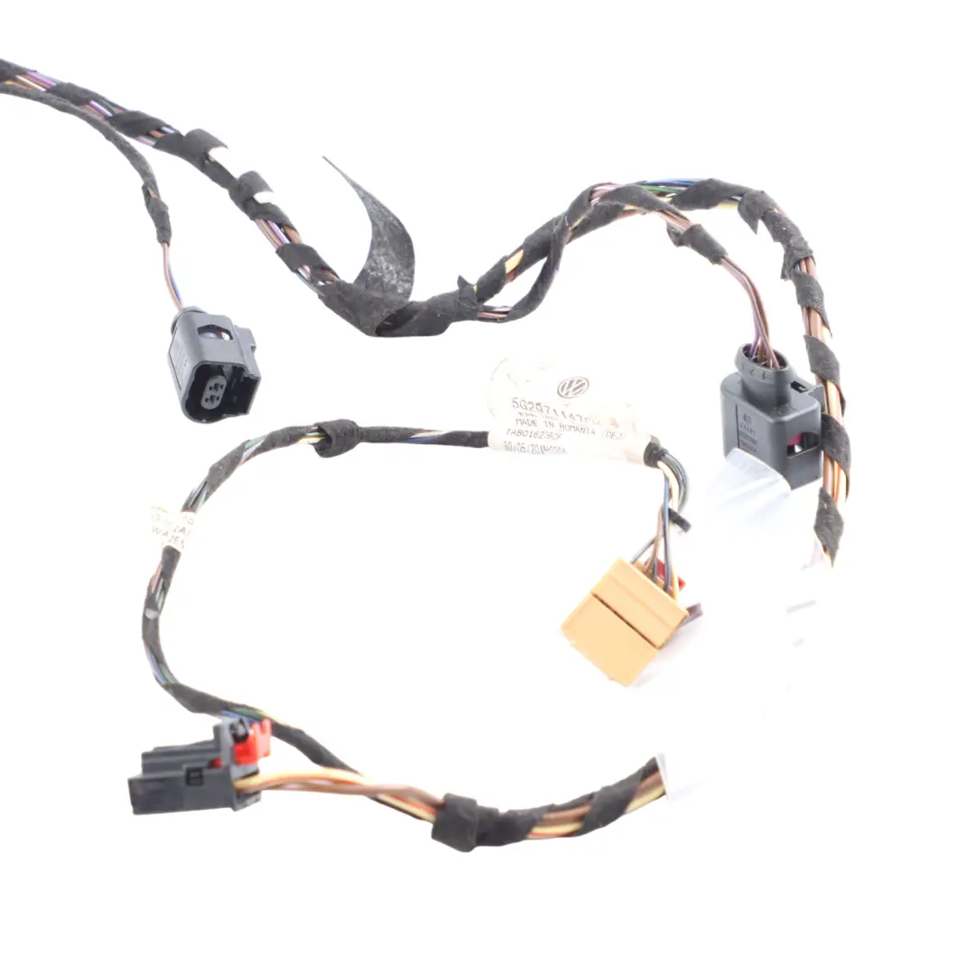 Boot Trunk Cable Wiring Loom to Volkswagen Golf Mk7 VII Tailgate with Part number 5G2971147CH Volkswagen Golf Mk7 VII Tailgate Boot Trunk Cable Wiring Loom - SKU RHD-5G2971147CH - Part number 5G2971147CH
