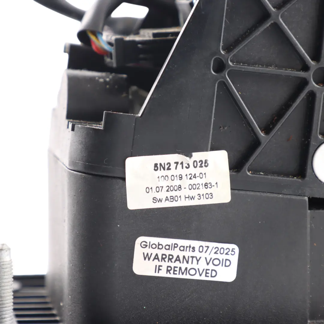 Gearbox Selector Lever Linkage to Audi Q3 8U Automatic with Part number 5N2713025 Audi Q3 8U Automatic Gearbox Selector Lever Linkage - SKU RHD-5N2713025 - Part number 5N2713025