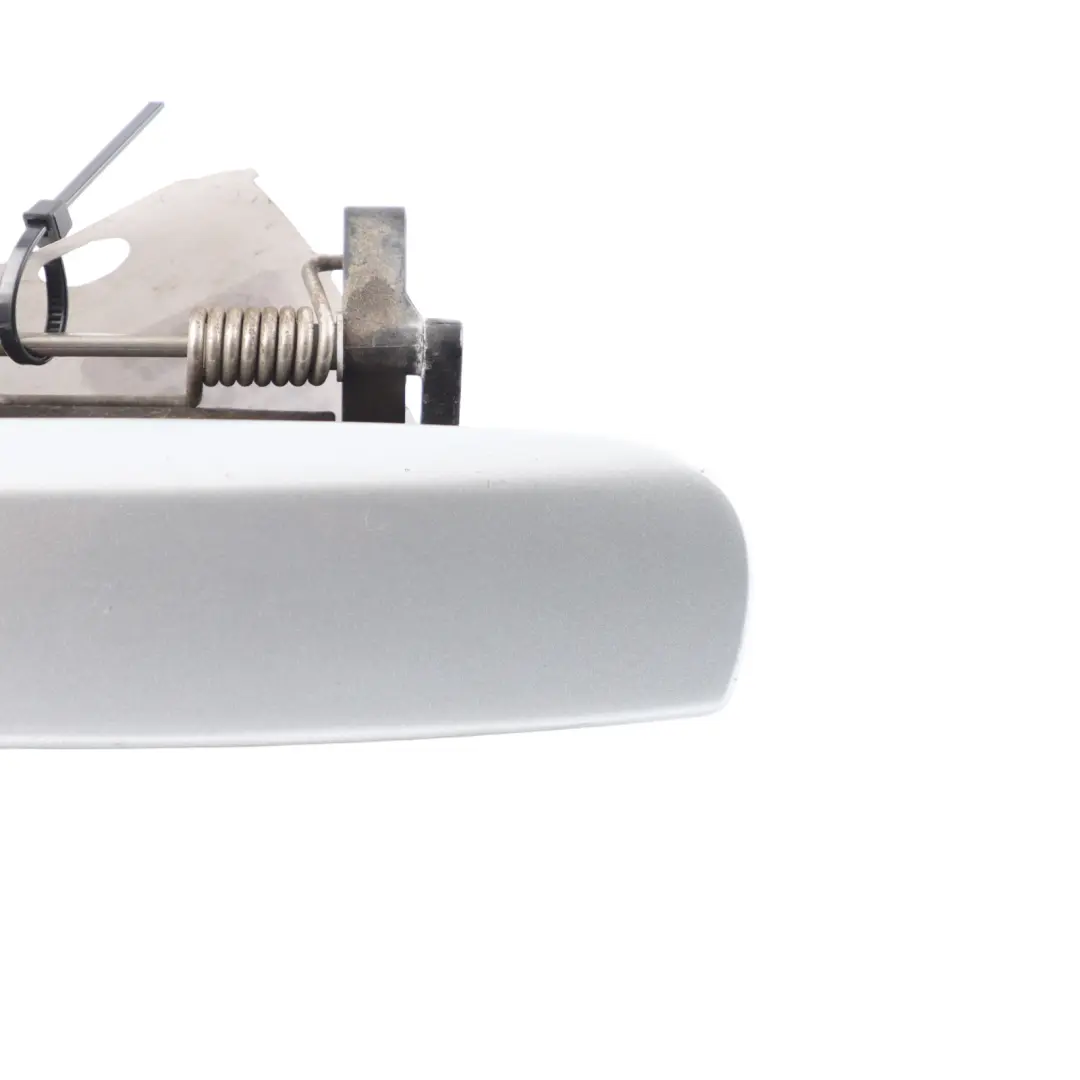 Door Handle Front Right O/S Outside Grab Light Silver Metallic - Y7W to Audi A4 B7 with Part number 8E2837208 Audi A4 B7 Door Handle Front Right O/S Outside Grab Light Silver Metallic - Y7W - SKU RHD-8E2837208-LS - Part number 8E2837208