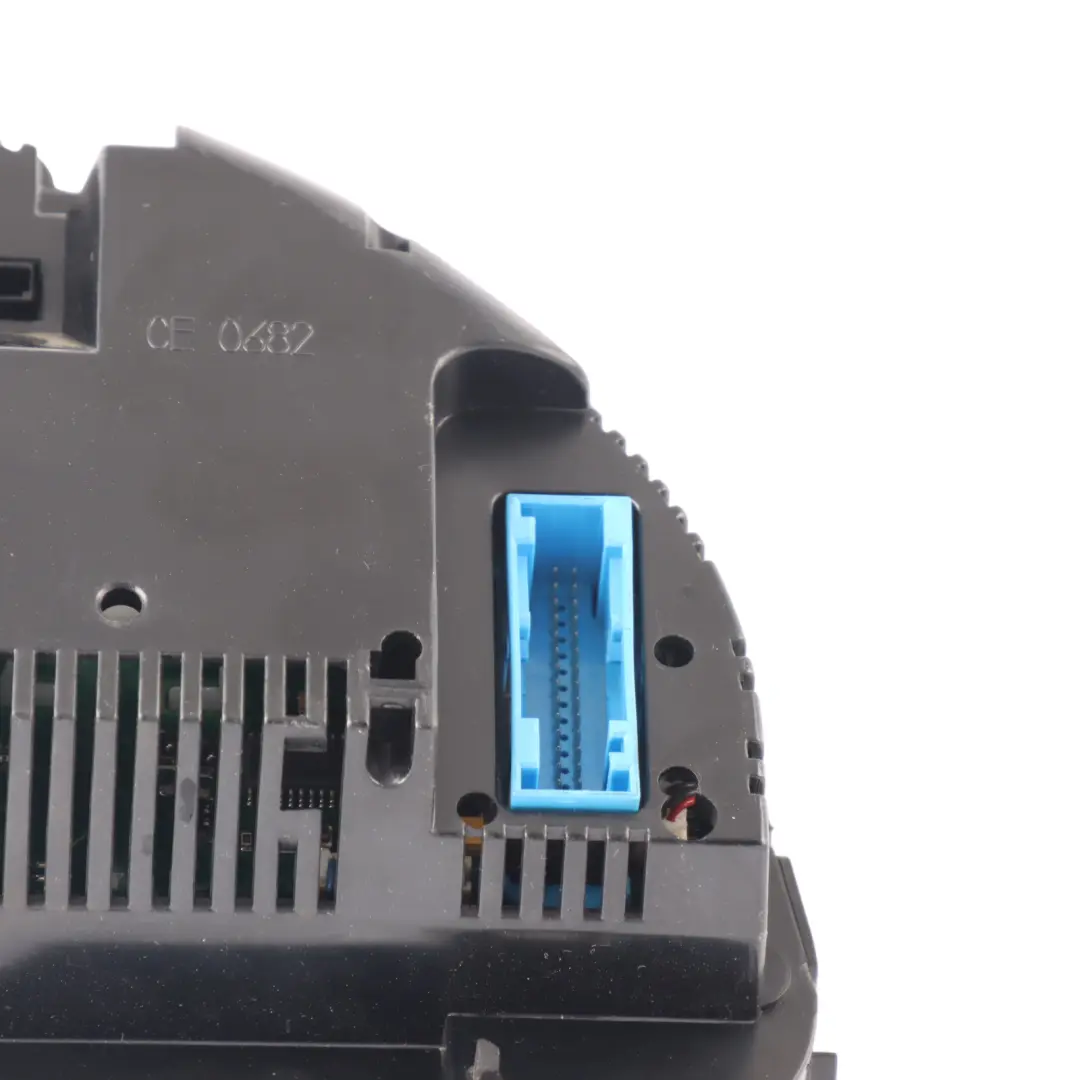 Instrument Cluster Clocks Speedometer Petrol Manual to Audi A4 S4 B7 with Part number 8H0920981B Audi A4 S4 B7 Instrument Cluster Clocks Speedometer Petrol Manual - SKU RHD-8H0920981B - Part number 8H0920981B