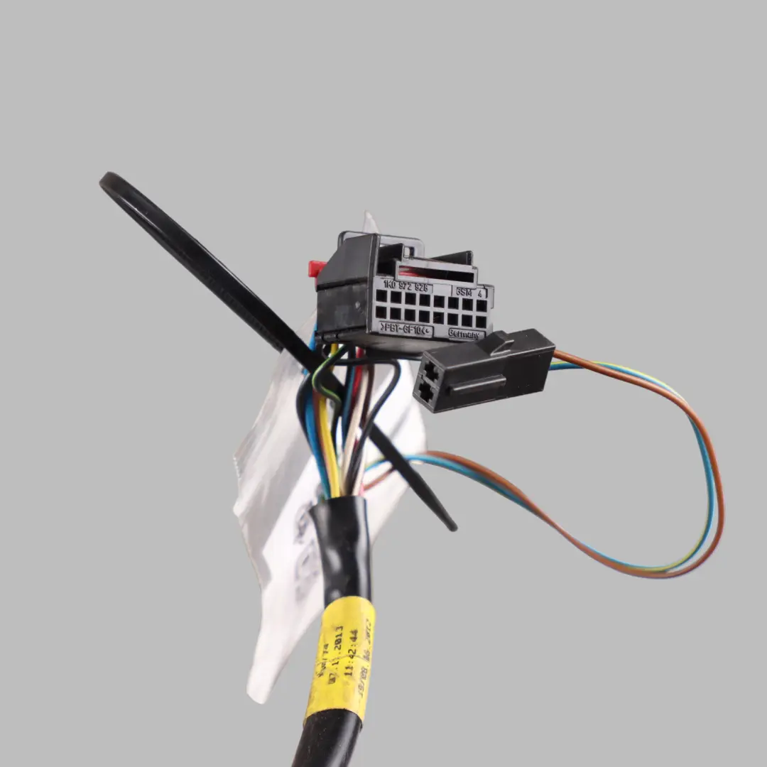 8K Door Wing Mirror Electric Adjustment Right O/S Ibis White - Y9C to Audi A4 B8 with Part number 8K2857410AH Audi A4 B8 8K Door Wing Mirror Electric Adjustment Right O/S Ibis White - Y9C - SKU RHD-8K2857410AH-IWH - Part number 8K2857410AH