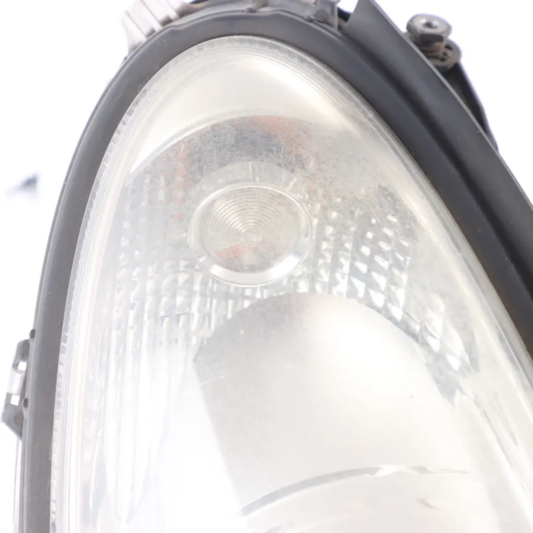 Headlamp Headlight Front Lamp Right O/S to Mercedes CLS C219 with Part number A2198201061 Mercedes CLS C219 Headlamp Headlight Front Lamp Right O/S - SKU RHD-A2198201061 - Part number A2198201061