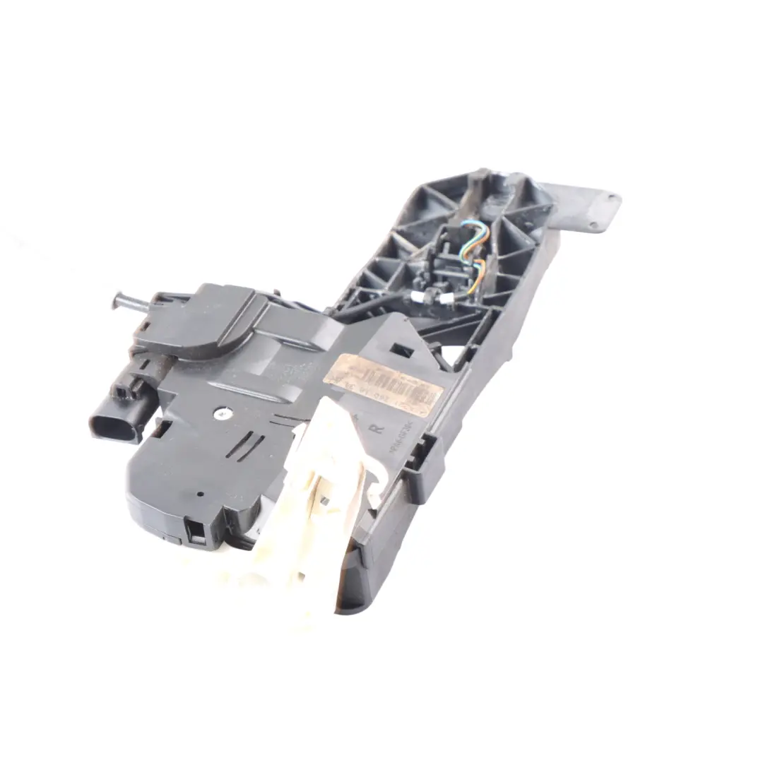 Door Lock Latch Mechanism Actuator Front Right O/S to Mercedes W221 with Part number A2217208235 Mercedes W221 Door Lock Latch Mechanism Actuator Front Right O/S - SKU RHD-A2217208235 - Part number A2217208235