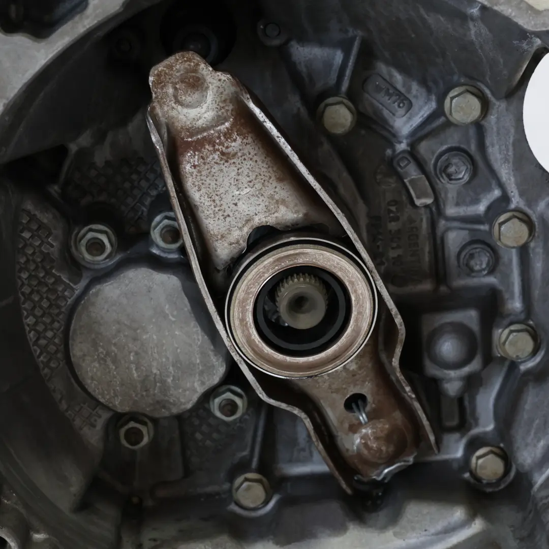 Mk2 1.6 TDI Skrzynia Manualna 5-Biegowa KFK do Skoda Fabia 5J o numerze 02R300041N Skoda Fabia 5J Mk2 1.6 TDI Skrzynia Manualna 5-Biegowa KFK - SKU 02R300041N - Numer Części 02R300041N