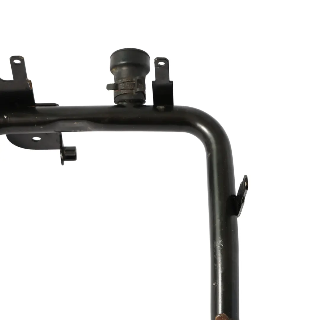 Tubo Flessibile Liquido Raffreddamento Acqua per Audi A4 B7 1.9 TDI con numero di parte 038121065BH Audi A4 B7 1.9 TDI Tubo Flessibile Liquido Raffreddamento Acqua - SKU 038121065BH - Numero di parte 038121065BH