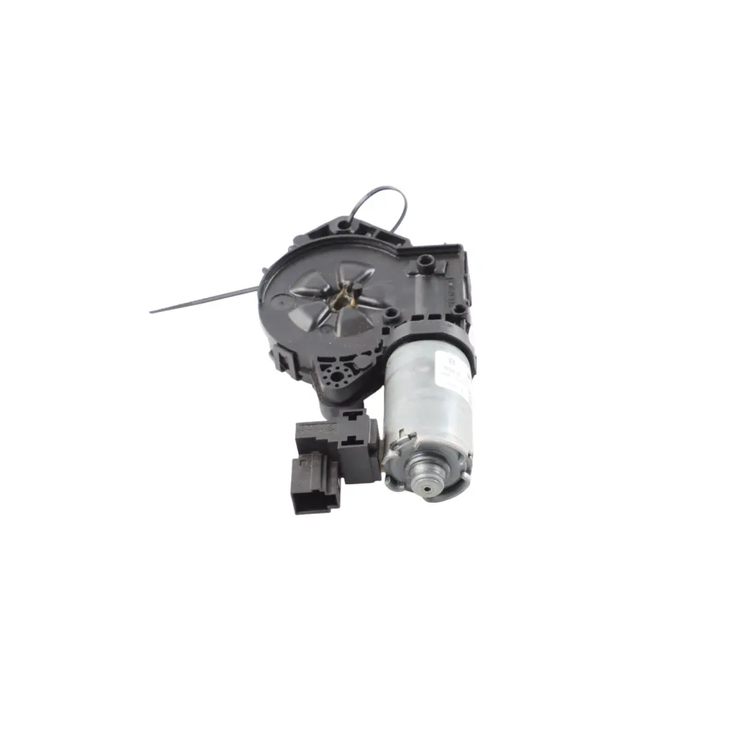 Mercedes C117 W176 W205 C238 Sunroof Roller Blind Motor Unit - SKU A1769068700-1 - Part number 0390200101