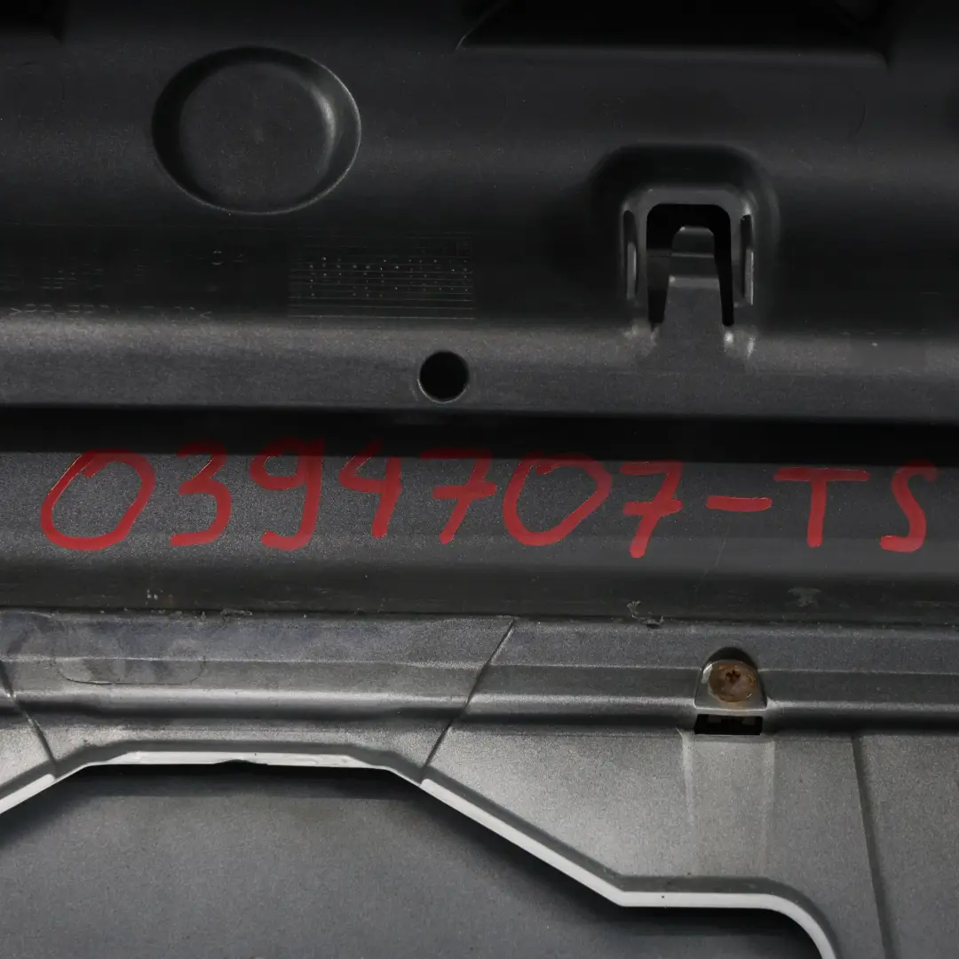 Zderzak Tylny PDC M-Pakiet Titansilber Srebrny Metalik - 354 do BMW E60 o numerze 0394707 BMW E60 Zderzak Tylny PDC M-Pakiet Titansilber Srebrny Metalik - 354 - SKU 0394707-TS - Numer Części 0394707