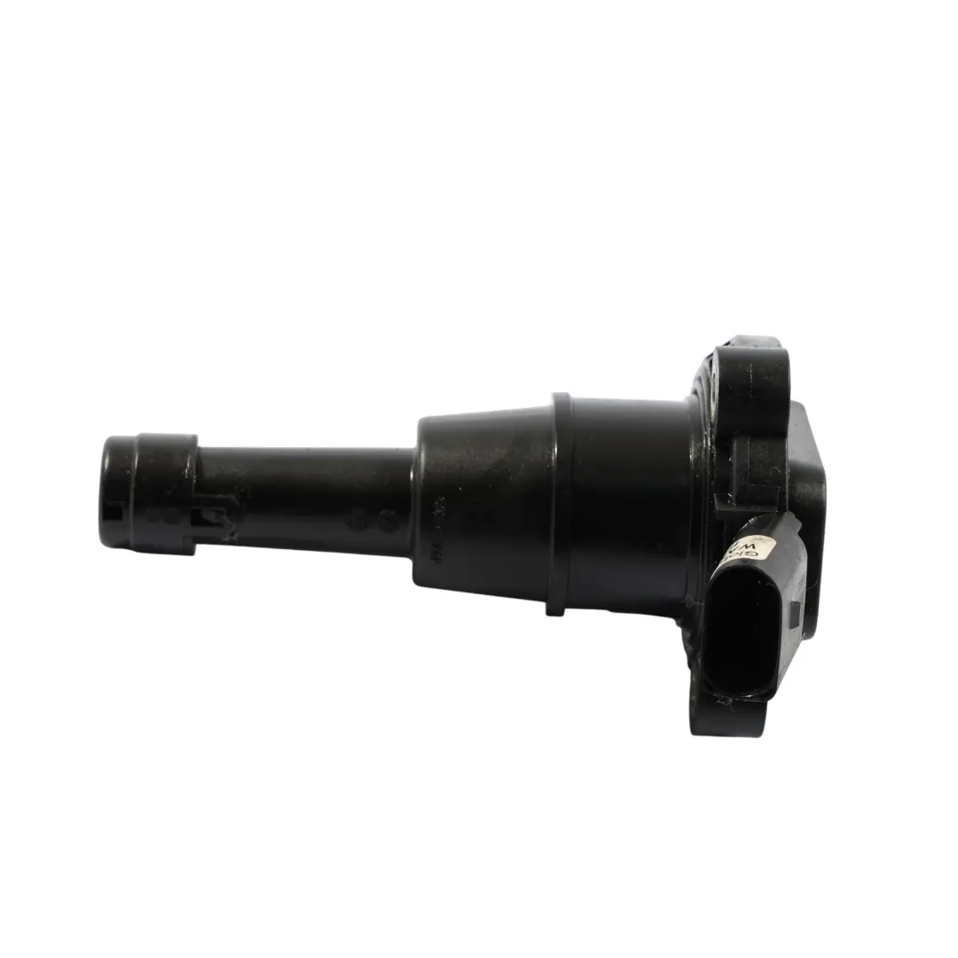 Czujnik Poziom Oleju Silnikowego 1.8 2.0 Benzyna do Audi A3 S3 8V o numerze 03F907660E Audi A3 S3 8V Czujnik Poziom Oleju Silnikowego 1.8 2.0 Benzyna - SKU 03F907660E - Numer Części 03F907660E
