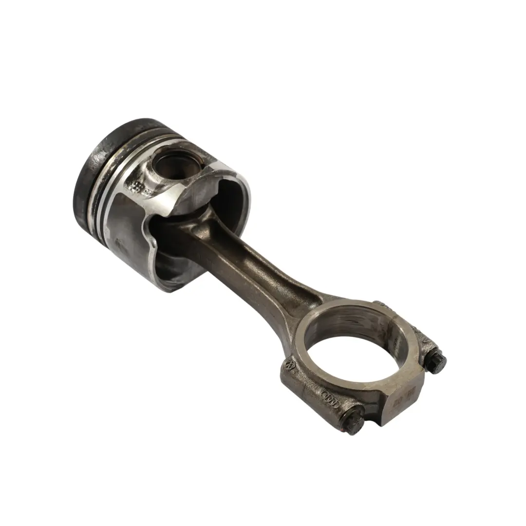 Tłok Silnika Korbowód 2.0 TDI Diesel do Audi Q5 8R o numerze 03L107065S Audi Q5 8R Tłok Silnika Korbowód 2.0 TDI Diesel - SKU 03L107065S - Numer Części 03L107065S