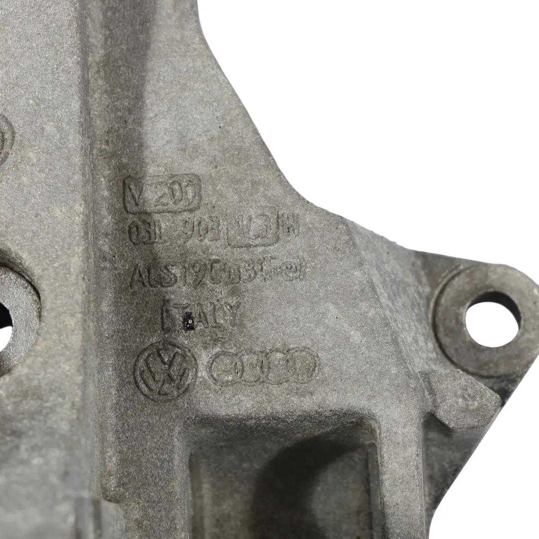 Supporto Staffa Alternatore 2.0 TDI 03L903143H per Audi A4 B8 Q5 8R con numero di parte 03L903139G Audi A4 B8 Q5 8R Supporto Staffa Alternatore 2.0 TDI 03L903143H - SKU 03L903139G - Numero di parte 03L903139G
