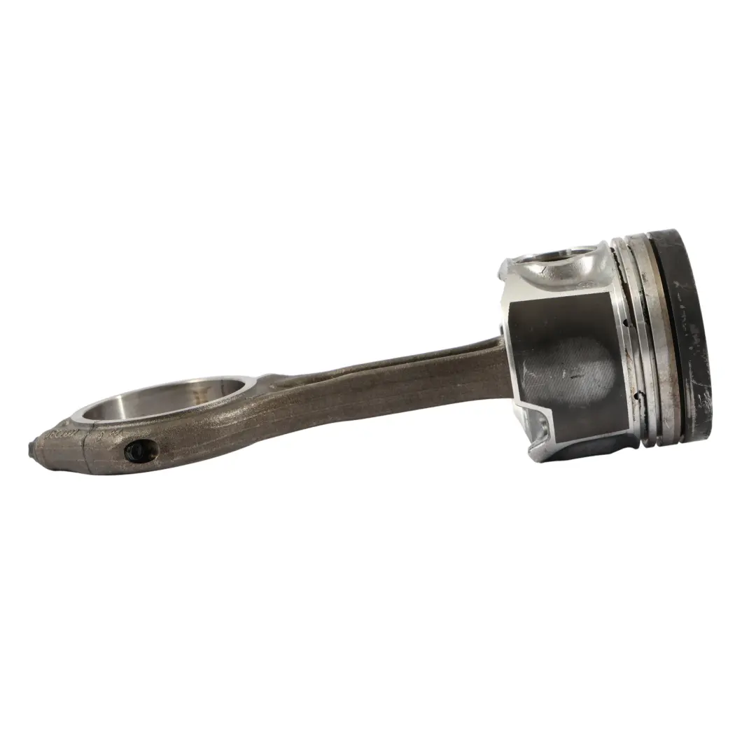 Tłok Korbowód Silnika 4.2 TDI Diesel do Audi A8 D4 o numerze 057107065CG Audi A8 D4 Tłok Korbowód Silnika 4.2 TDI Diesel - SKU 057107065CG - Numer Części 057107065CG