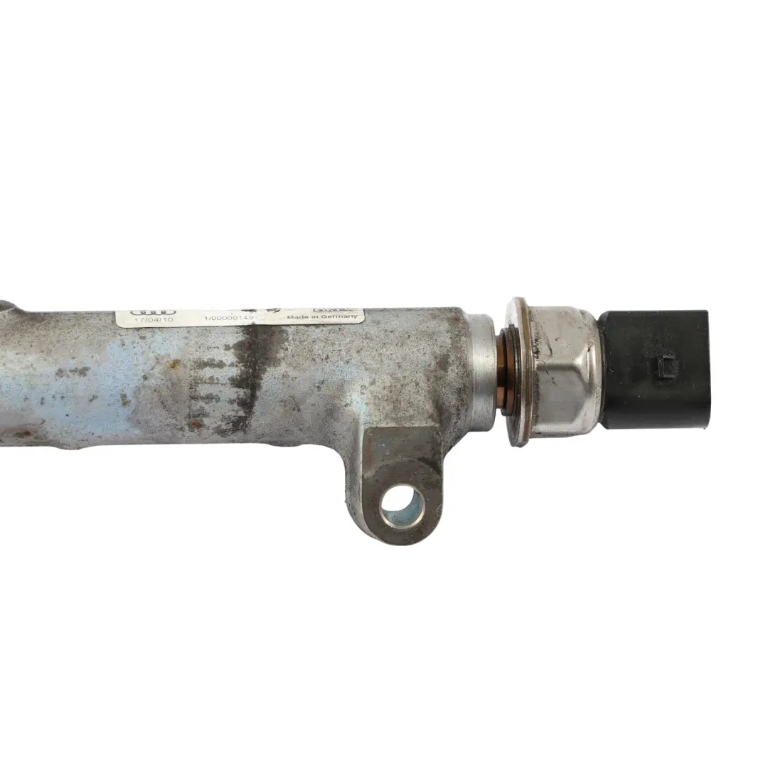 Listwa Wtryskowa Paliwa Lewa 4.2 TDI Diesel do Audi A8 D4 o numerze 057130089Q Audi A8 D4 Listwa Wtryskowa Paliwa Lewa 4.2 TDI Diesel - SKU 057130089Q - Numer Części 057130089Q