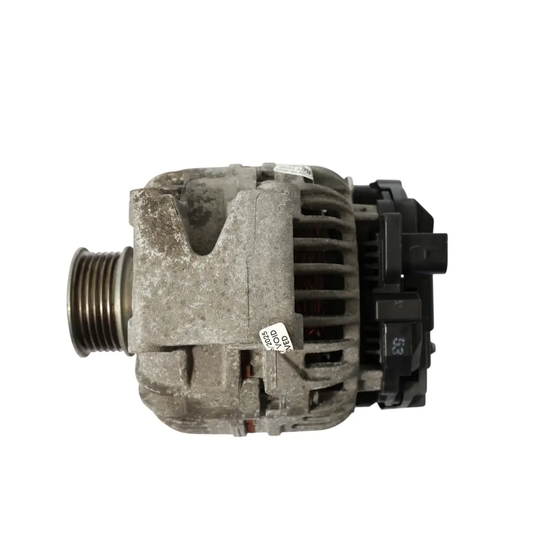 Alternateur Générateur Moteur Essence 14 V 140 A pour Audi A4 B7 à propos du numéro de pièce 06B903016AB Audi A4 B7 Alternateur Générateur Moteur Essence 14 V 140 A - SKU 06B903016AB - Numéro de pièce 06B903016AB