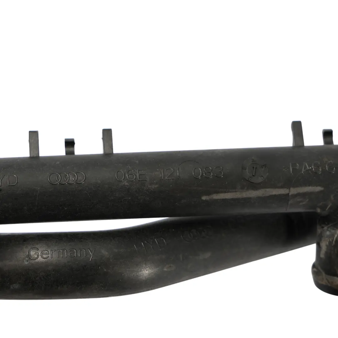 Tubo Acqua Refrigerante Linea Tubo per Audi A4 S4 B8 3.0 TFSI con numero di parte 06E121083N Audi A4 S4 B8 3.0 TFSI Tubo Acqua Refrigerante Linea Tubo - SKU 06E121083N - Numero di parte 06E121083N