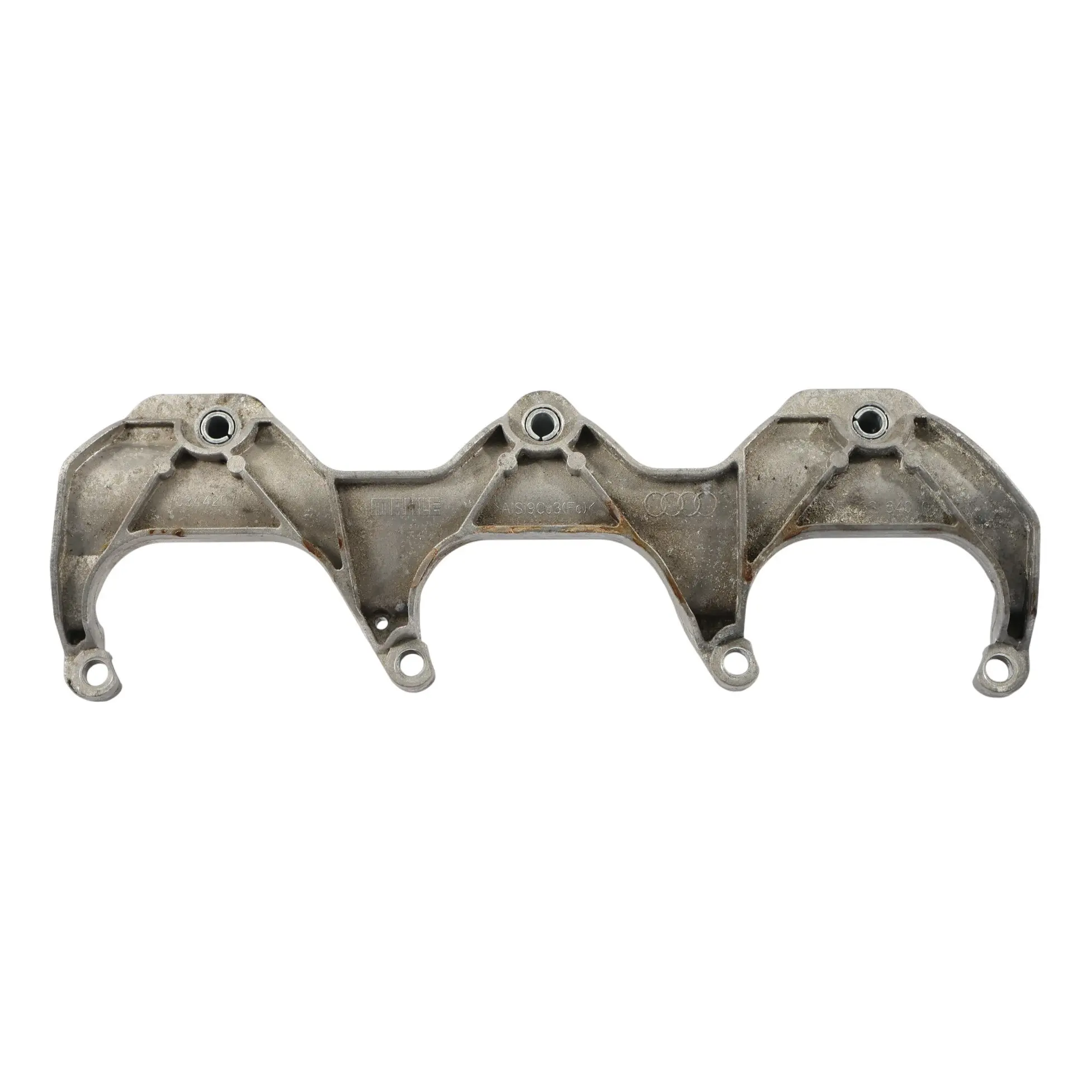 Audi A4 B8 A5 8T Kraftstoffverteilerhalterung Halterung 06E133340C