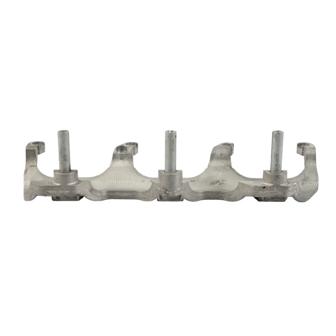 Audi A4 B8 A5 8T Kraftstoffverteilerhalterung Halterung - SKU 06E133340C - Teilenummer 06E133340C