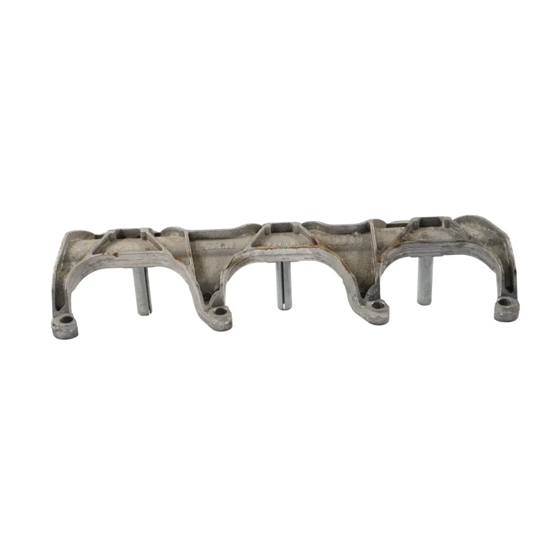 Audi A4 B8 A5 8T Soporte Del Raíl De Combustible - SKU 06E133340C - Número de pieza 06E133340C