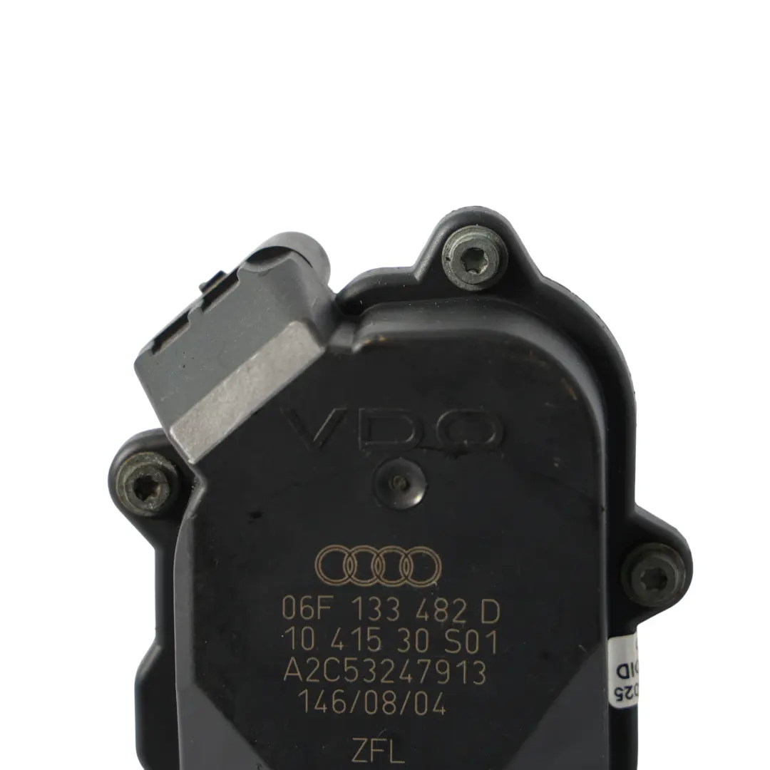Actuador Motor Aleta Colector Admisión para Volkswagen Golf 5 2.0 TFSI con número de pieza 06F133482D Volkswagen Golf 5 2.0 TFSI Actuador Motor Aleta Colector Admisión - SKU 06F133482D - Número de pieza 06F133482D