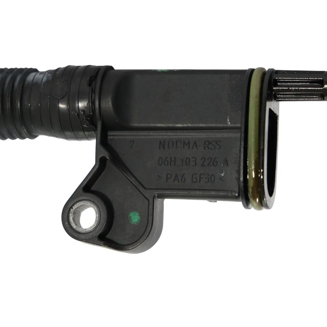 Vent Brather Hose Pipe Line Tube 2.0 TSFI to Audi TT 8J with Part number 06H103213K Audi TT 8J Vent Brather Hose Pipe Line Tube 2.0 TSFI - SKU 06H103213K - Part number 06H103213K