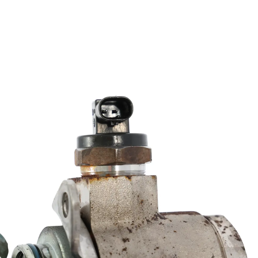 Pompe À Carburant Haute Pression 2.0 TFSI CDNC pour Audi A4 B8 A5 8T à propos du numéro de pièce 06J127025F Audi A4 B8 A5 8T Pompe À Carburant Haute Pression 2.0 TFSI CDNC - SKU 06J127025F - Numéro de pièce 06J127025F