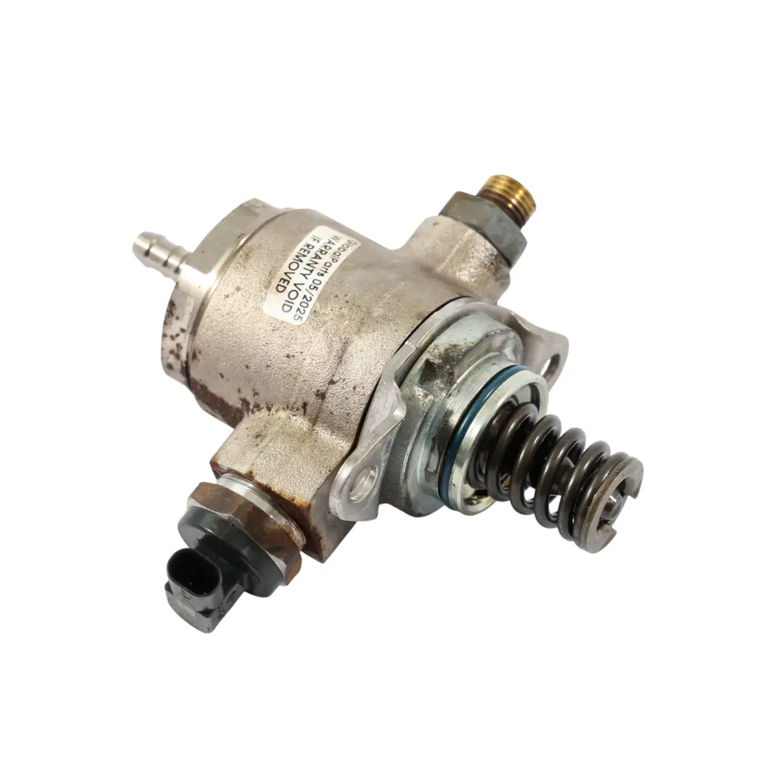 High Pressure Fuel Pump 2.0 TFSI CDNC to Audi A4 B8 A5 8T with Part number 06J127025F Audi A4 B8 A5 8T High Pressure Fuel Pump 2.0 TFSI CDNC - SKU 06J127025F - Part number 06J127025F
