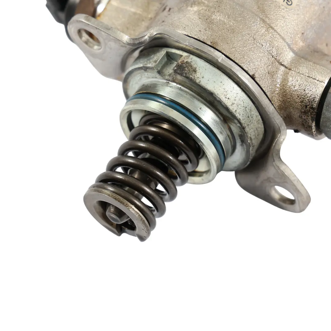 Bomba De Combustible De Alta Presión 2.0 TFSI CDNC para Audi A4 B8 A5 8T con número de pieza 06J127025F Audi A4 B8 A5 8T Bomba De Combustible De Alta Presión 2.0 TFSI CDNC - SKU 06J127025F - Número de pieza 06J127025F