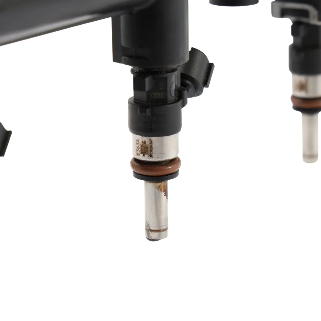 Injectors Injection Rail Line Pipe to Audi Q5 FY Petrol Fuel with Part number 06K133681C Audi Q5 FY Petrol Fuel Injectors Injection Rail Line Pipe - SKU 06K133681C - Part number 06K133681C