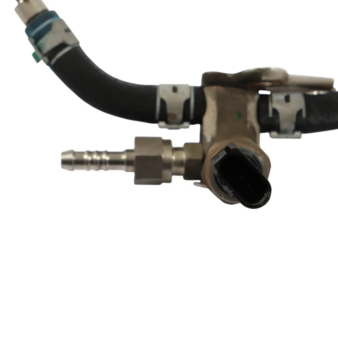 Tuyau De Distribution D'Essence 4.2 V8 FSI CAUA pour Audi A5 S5 8T à propos du numéro de pièce 079127503AQ Audi A5 S5 8T Tuyau De Distribution D'Essence 4.2 V8 FSI CAUA - SKU 079127503AQ - Numéro de pièce 079127503AQ