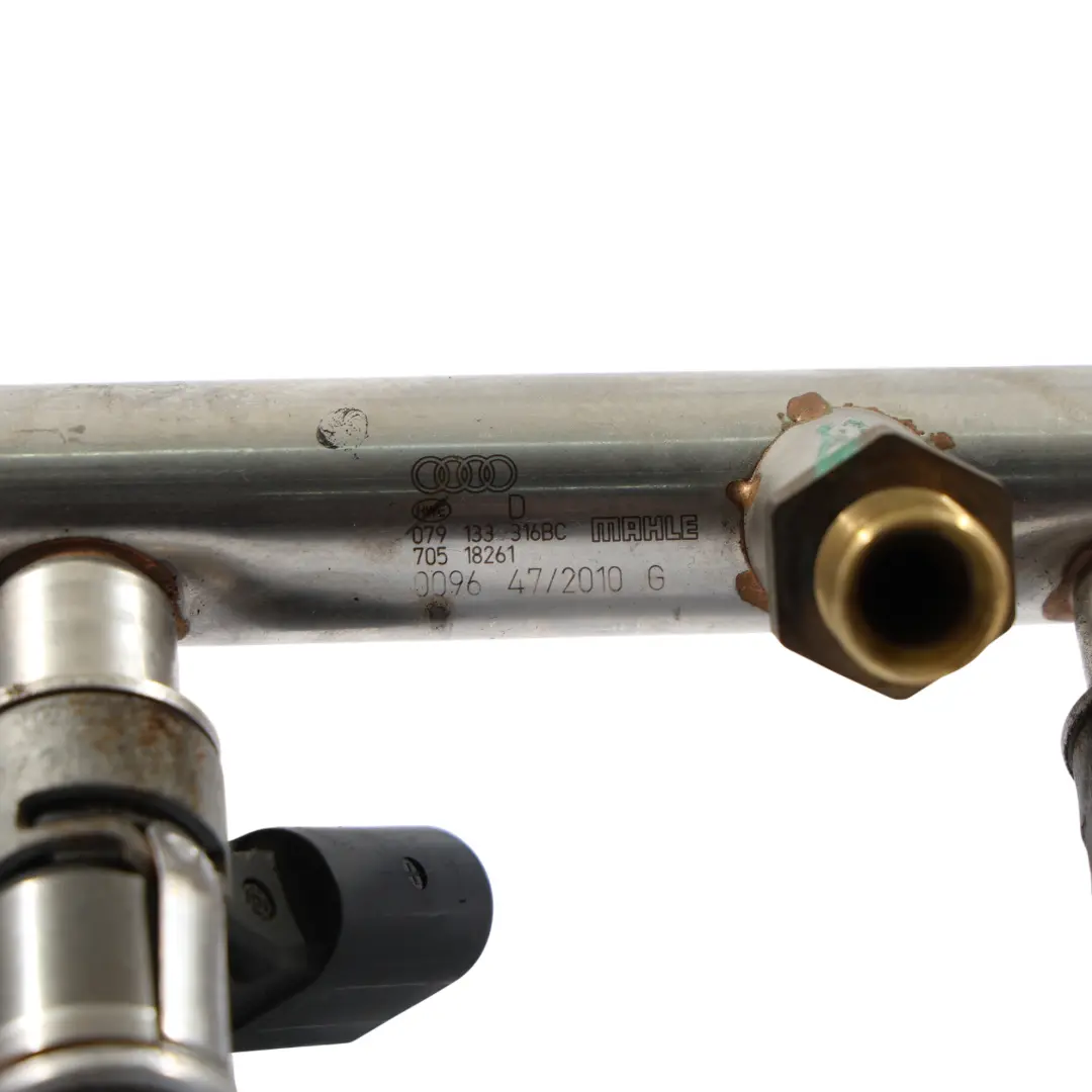 Audi S5 8T Q7 4L Inyección Rail Line Pipe Derecha Gasolina - SKU 079133316BC-1 - Número de pieza 079133316BC