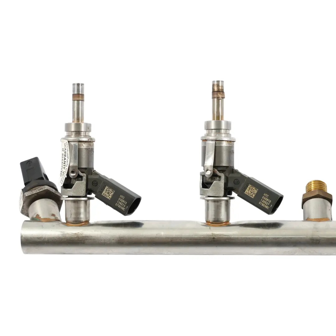 Tubo Della Linea Di Iniezione Destro Benzina per Audi S5 8T Q7 4L con numero di parte 079133316BC Audi S5 8T Q7 4L Tubo Della Linea Di Iniezione Destro Benzina - SKU 079133316BC-1 - Numero di parte 079133316BC
