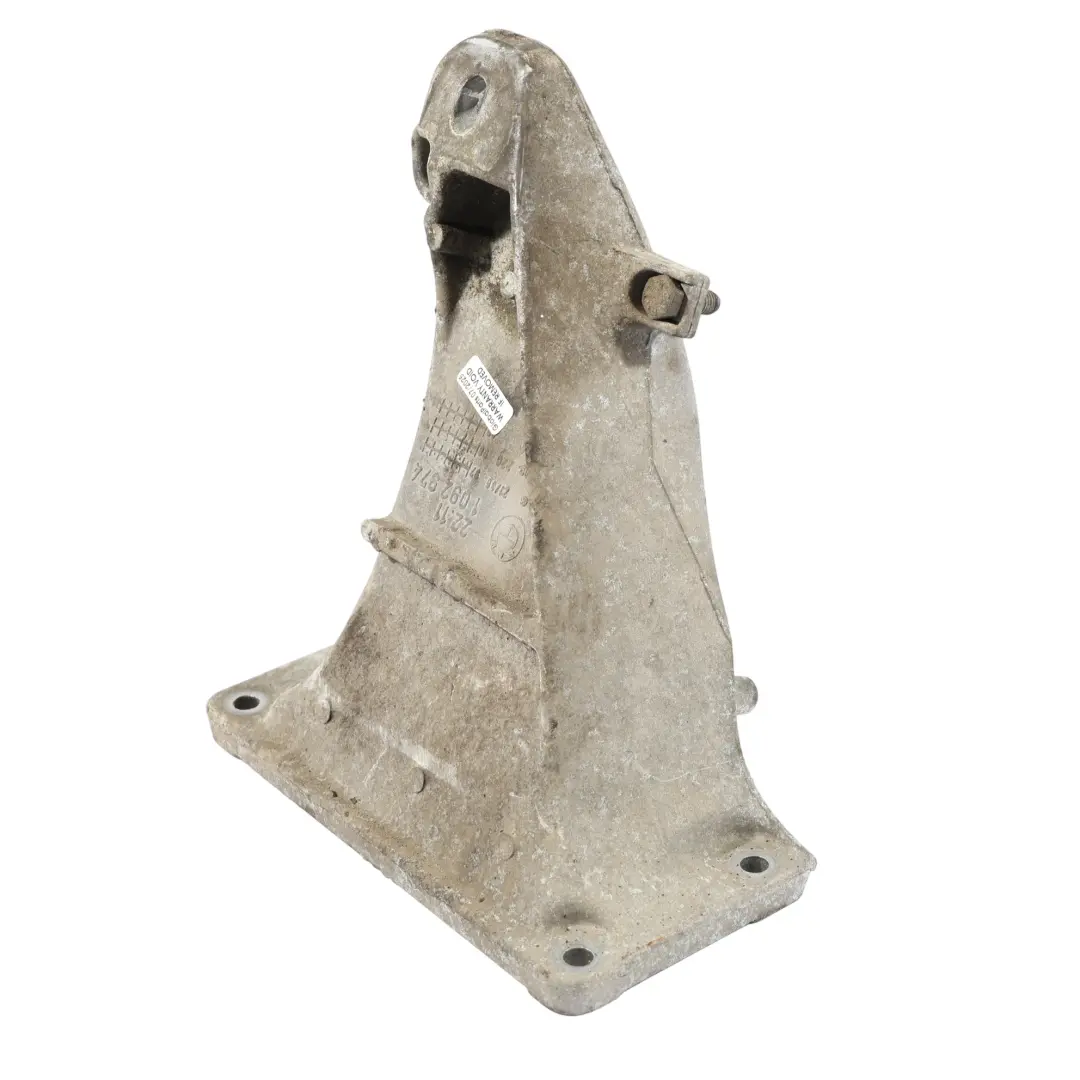 Mount Bracket Carrier Support Holder Right O/S to BMW E39 Engine with Part number 1092974 BMW E39 Engine Mount Bracket Carrier Support Holder Right O/S - SKU 1092974 - Part number 1092974